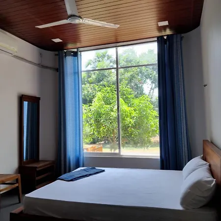 Esha Beach Resort Rooms Trincomalee Exterior photo